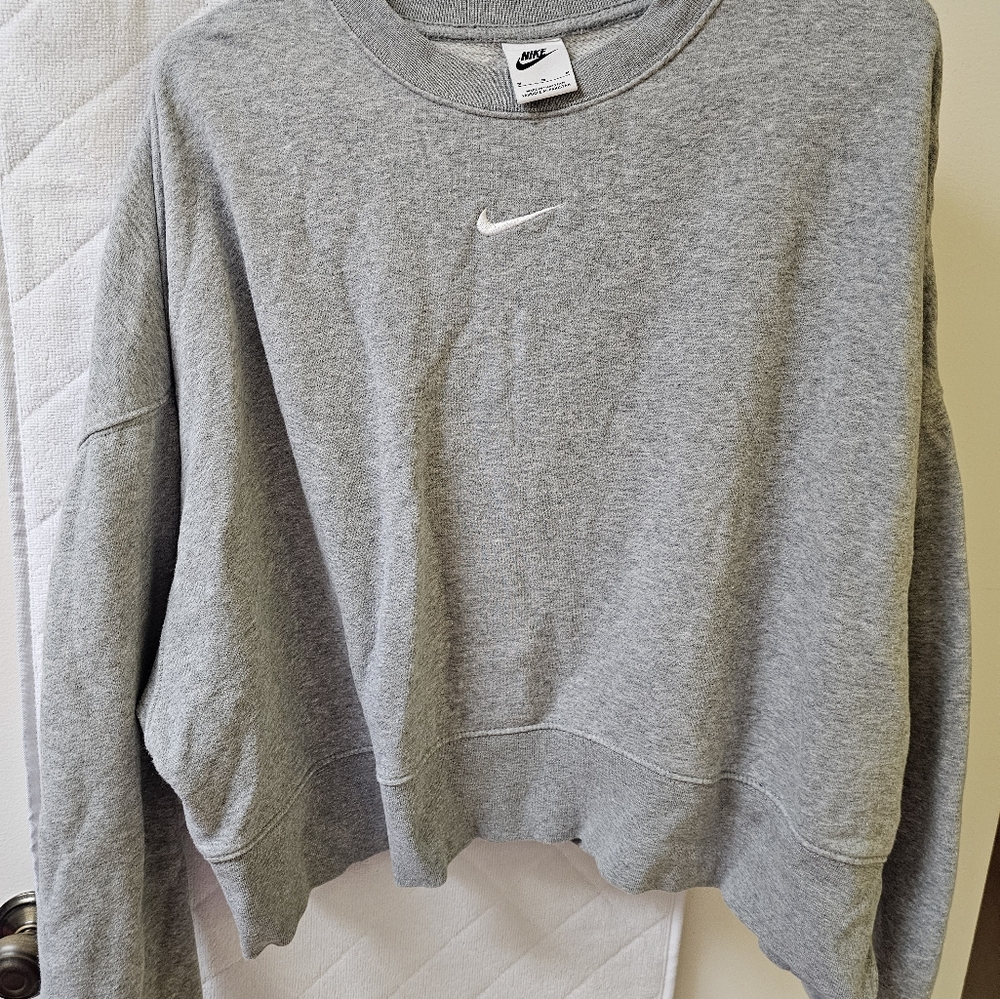 Nike sweater